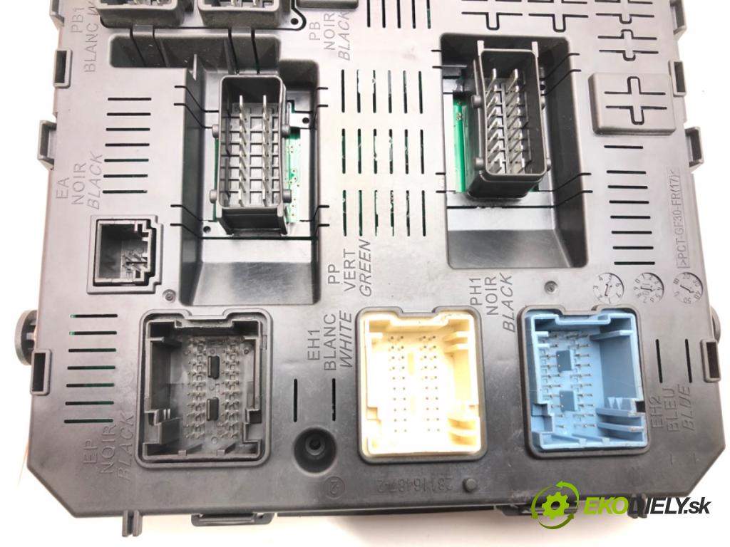 PEUGEOT 5008 (0U_, 0E_) 2009 - 2017    1.6 16V 115 kW [156 KM] benzyna 2009 - 2017  modul BSI 9666895680 (Pojistkové skříňky)