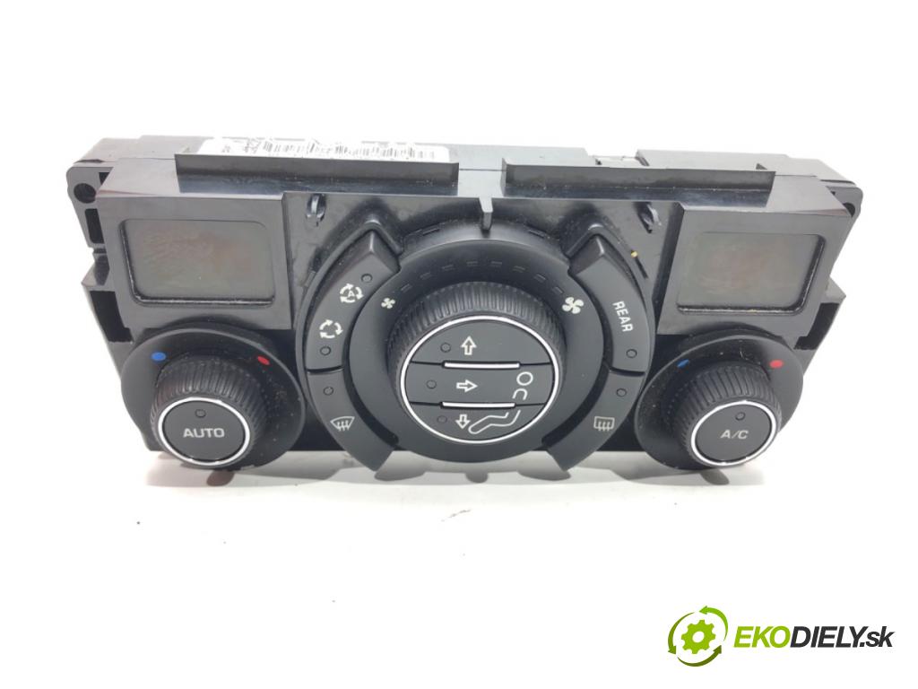 PEUGEOT 5008 (0U_, 0E_) 2009 - 2017    1.6 16V 115 kW [156 KM] benzyna 2009 - 2017  Panel ovládania kúrenia 96738323XT (Prepínače, spínače, tlačidlá a ovládače kúrenia)