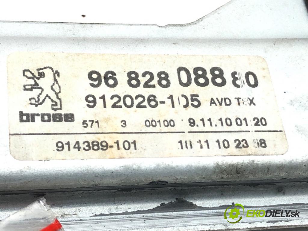 PEUGEOT 5008 (0U_, 0E_) 2009 - 2017    1.6 16V 115 kW [156 KM] benzyna 2009 - 2017  mechanismus okna pravý přední část 9682808880