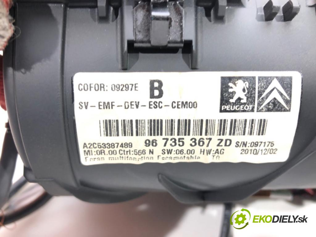 PEUGEOT 5008 (0U_, 0E_) 2009 - 2017    1.6 16V 115 kW [156 KM] benzyna 2009 - 2017  Dislpej 96735367ZD (Prístrojové dosky, displeje)