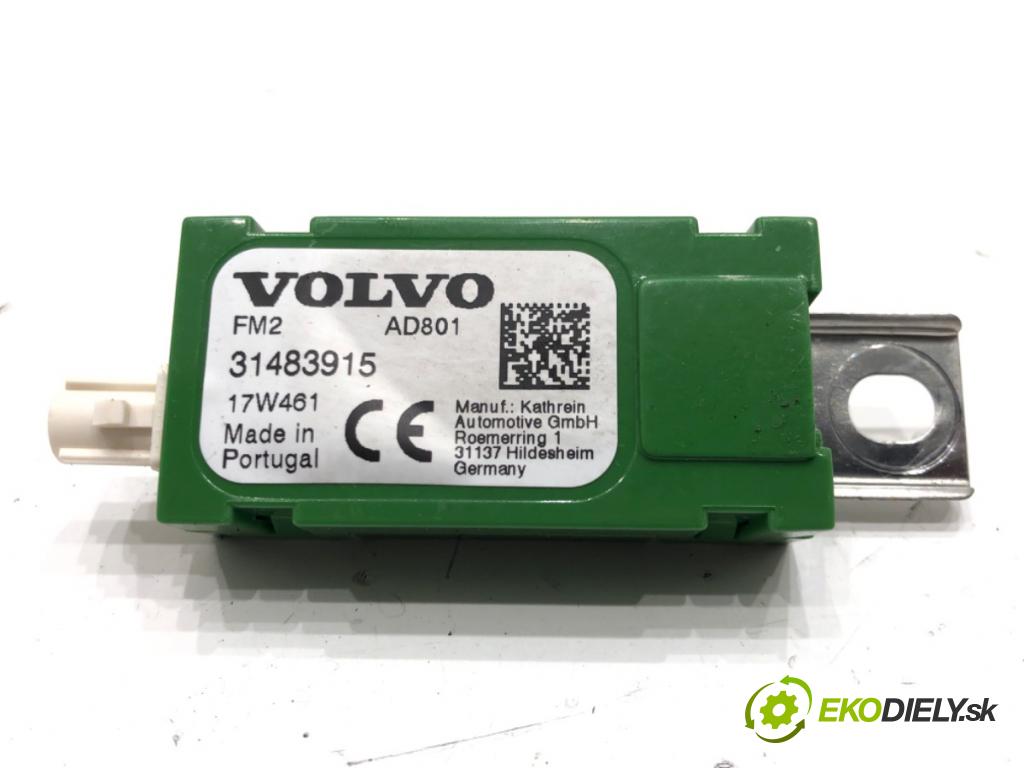 VOLVO XC60 II (246) 2017 - 2022    D4 AWD 140 kW [190 KM] olej napędowy 2017 - 2022  Zosilňovač Antenní: 31483915 (Zosilňovače)