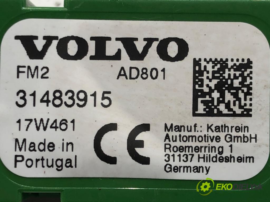 VOLVO XC60 II (246) 2017 - 2022    D4 AWD 140 kW [190 KM] olej napędowy 2017 - 2022  Zosilňovač Antenní: 31483915 (Zosilňovače)