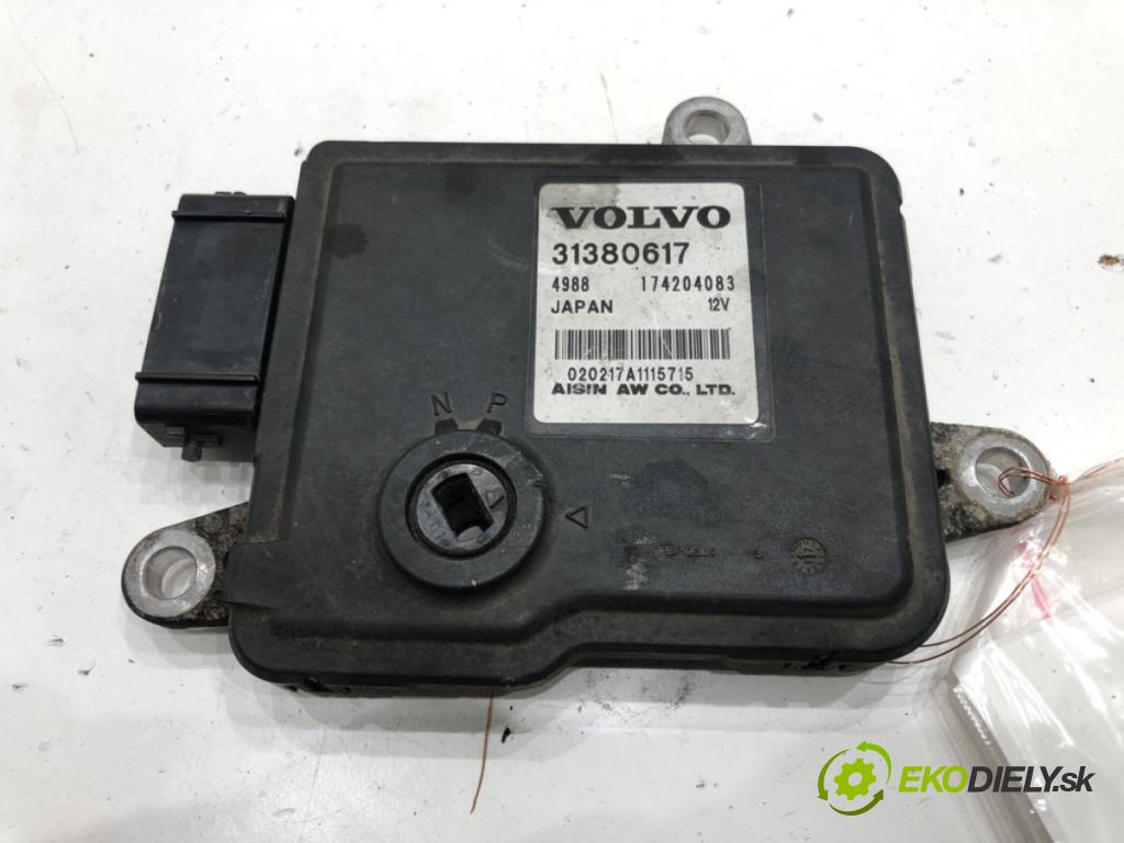 VOLVO XC60 II (246) 2017 - 2022    D4 AWD 140 kW [190 KM] olej napędowy 2017 - 2022  Riadiaca jednotka prevodovky 31380617 (Riadiace jednotky prevodovky)
