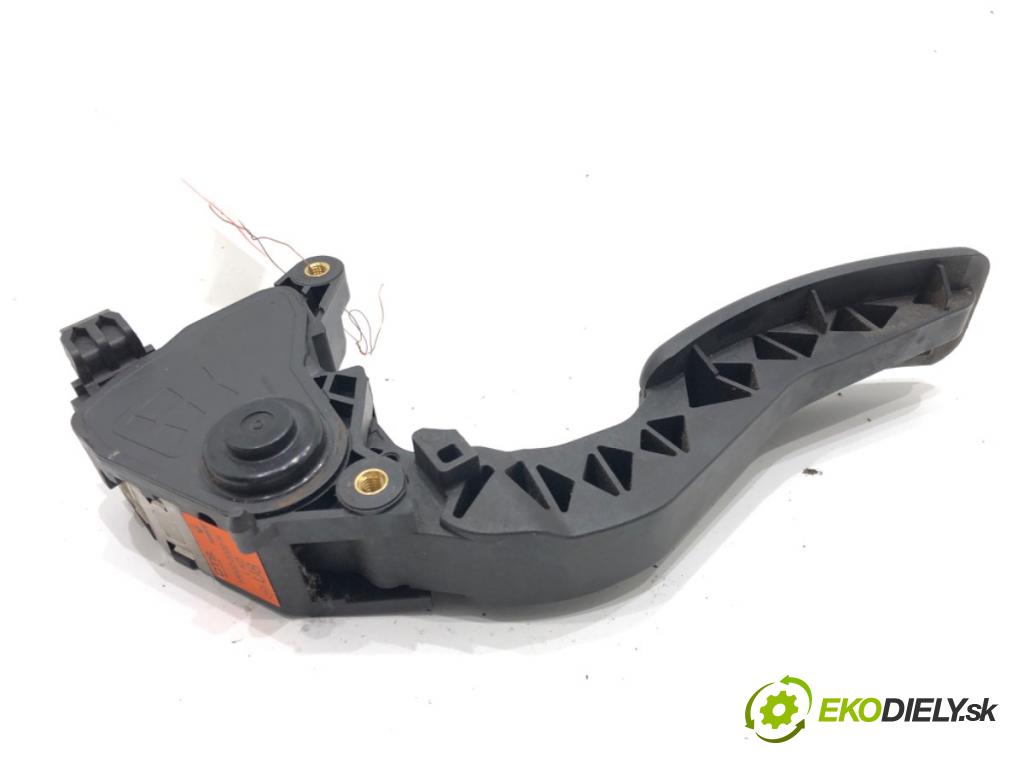 RENAULT MEGANE III Hatchback Van (BZ_) 2008 - 2015    1.5 dCi (BZ0D, BZ1G, BZ1F, BZ1M, BZ1W, BZ0R, BZ10) 81 kW [110 KM] olej napędowy 2009 - 2015  Potenciometer plynu 180020022R (Pedále)