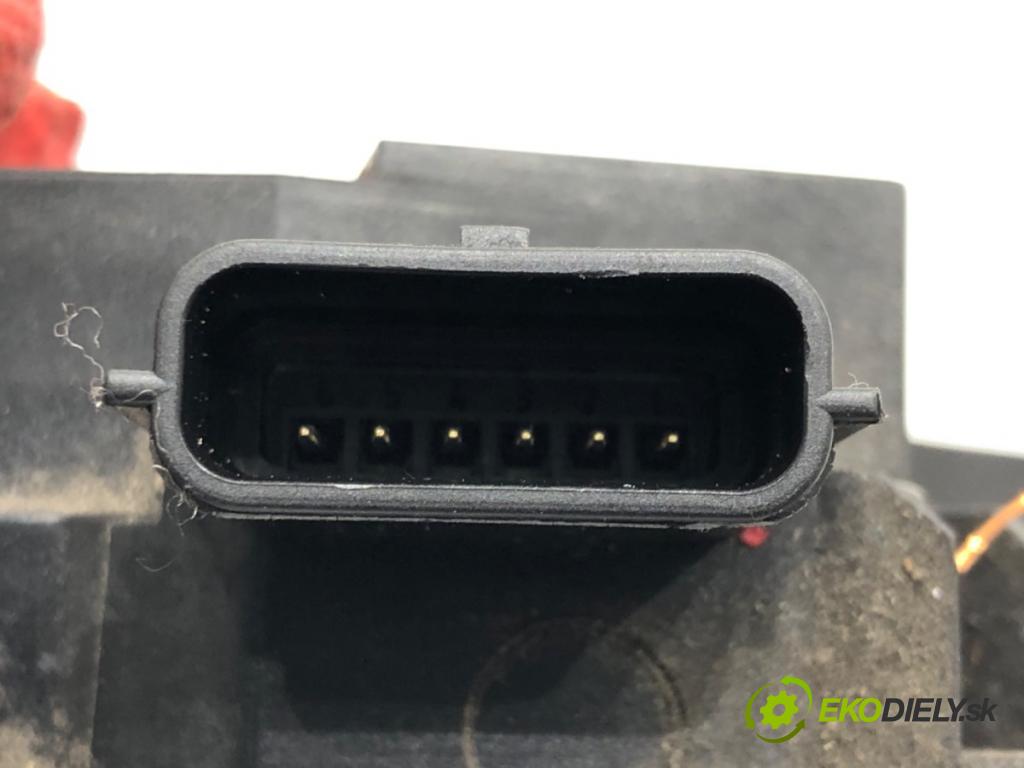 RENAULT MEGANE III Hatchback Van (BZ_) 2008 - 2015    1.5 dCi (BZ0D, BZ1G, BZ1F, BZ1M, BZ1W, BZ0R, BZ10) 81 kW [110 KM] olej napędowy 2009 - 2015  Potenciometer plynu 180020022R (Pedále)