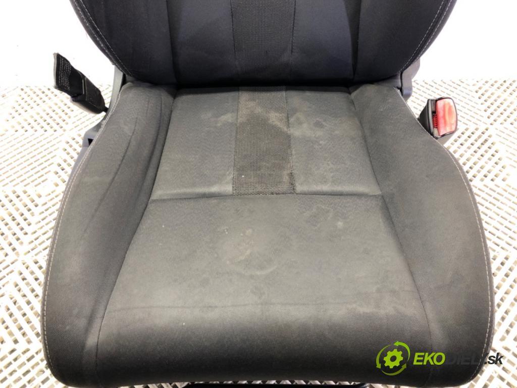 RENAULT MEGANE III Hatchback Van (BZ_) 2008 - 2015    1.5 dCi (BZ0D, BZ1G, BZ1F, BZ1M, BZ1W, BZ0R, BZ10) 81 kW [110 KM] olej napędowy 2009 - 2015  Sedadlo pravy predný