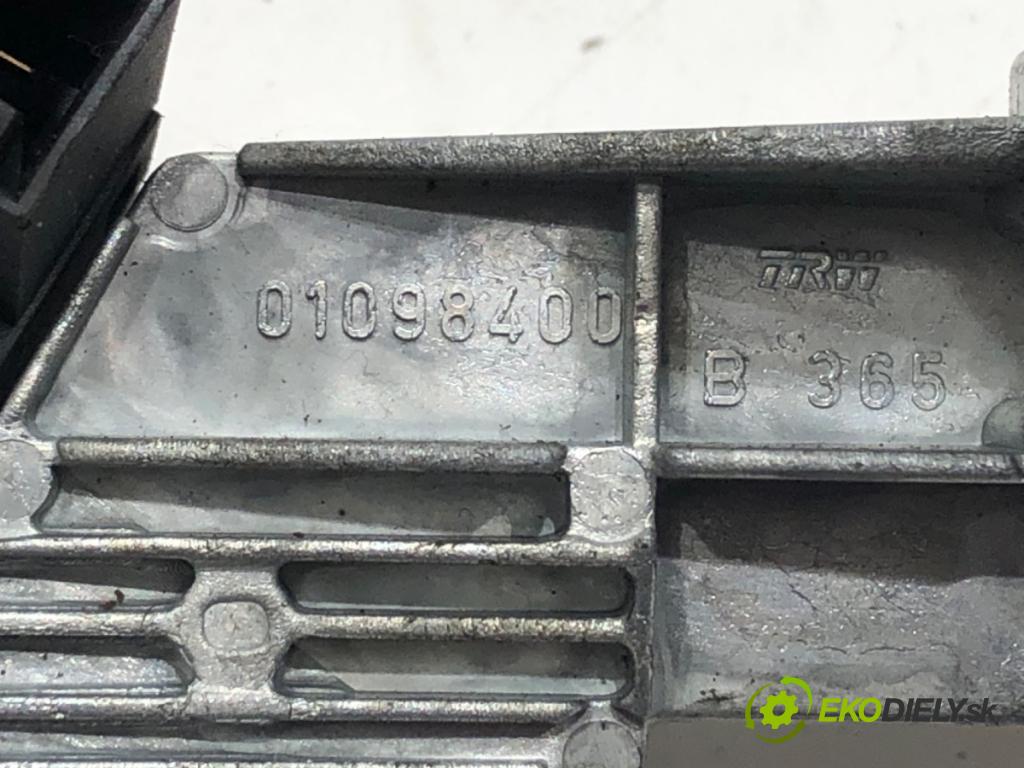 FIAT GRANDE PUNTO (199_) 2005 - 2022    1.3 D Multijet (199.AXD11, 199.AXD1A, 199.AXD1B,... 66 kW [90 KM] olej napędowy 2005 - 2010  spinačka 51749998 (Spínacie skrinky a kľúče)