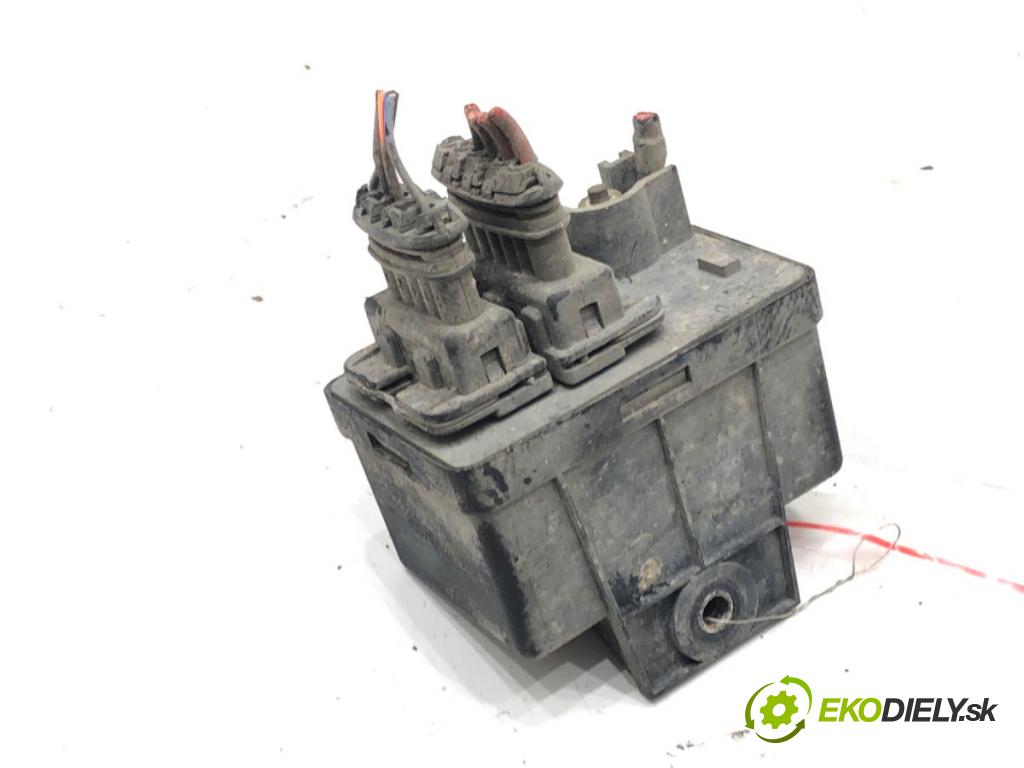 FIAT GRANDE PUNTO (199_) 2005 - 2022    1.3 D Multijet (199.AXD11, 199.AXD1A, 199.AXD1B,... 66 kW [90 KM] olej napędowy 2005 - 2010  relé sviečok žhavenia 55193073 (Relé)