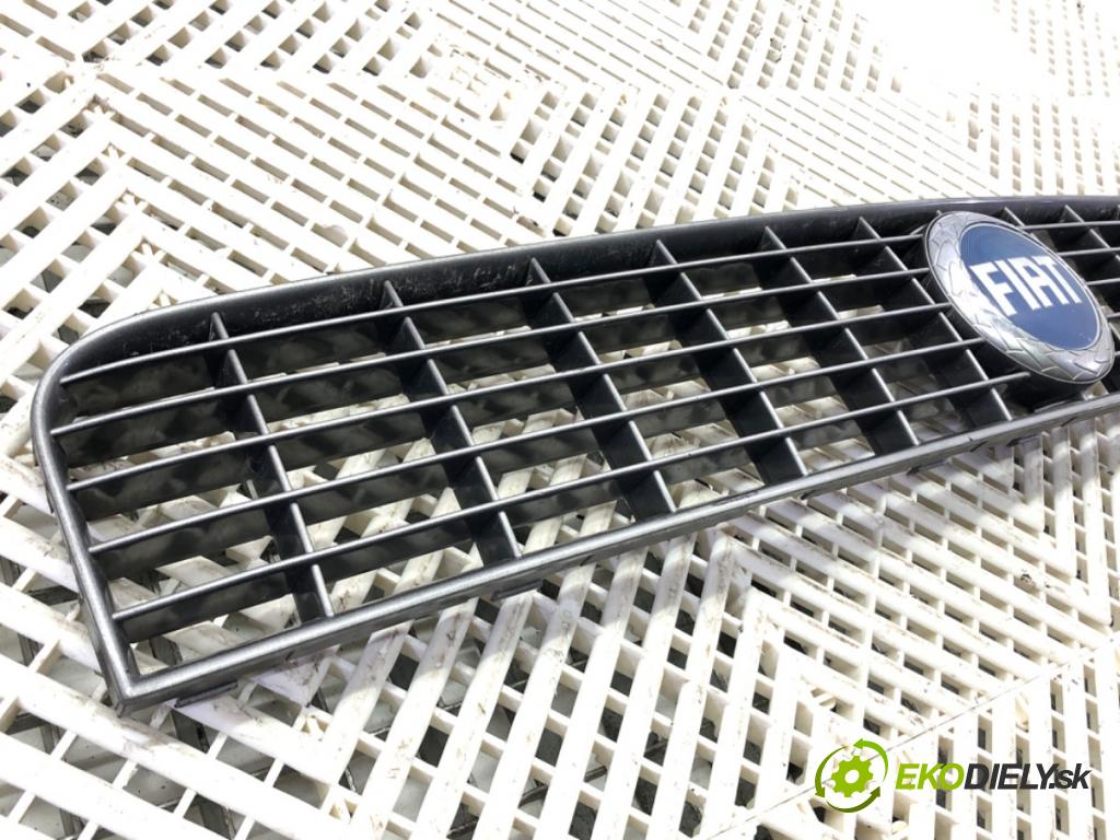 FIAT GRANDE PUNTO (199_) 2005 - 2022    1.3 D Multijet (199.AXD11, 199.AXD1A, 199.AXD1B,... 66 kW [90 KM] olej napędowy 2005 - 2010  mřížka maska  (Mřížky (masky) chladičů)