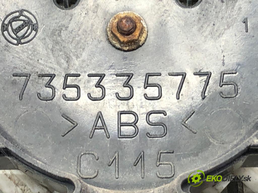 FIAT GRANDE PUNTO (199_) 2005 - 2022    1.3 D Multijet (199.AXD11, 199.AXD1A, 199.AXD1B,... 66 kW [90 KM] olej napędowy 2005 - 2010  mřížka maska  (Mřížky (masky) chladičů)