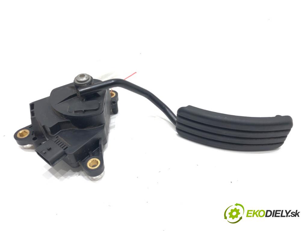 RENAULT MEGANE II (BM0/1_, CM0/1_) 2001 - 2012    1.5 dCi (BM1F, CM1F) 63 kW [86 KM] olej napędowy 2005 - 2008  Potenciometer plynu 8200153268 (Pedále)