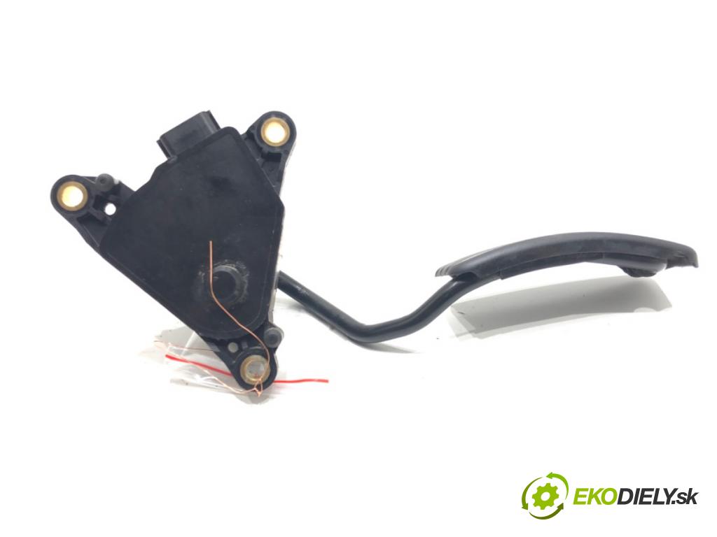 RENAULT MEGANE II (BM0/1_, CM0/1_) 2001 - 2012    1.5 dCi (BM1F, CM1F) 63 kW [86 KM] olej napędowy 2005 - 2008  Potenciometer plynu 8200153268 (Pedále)