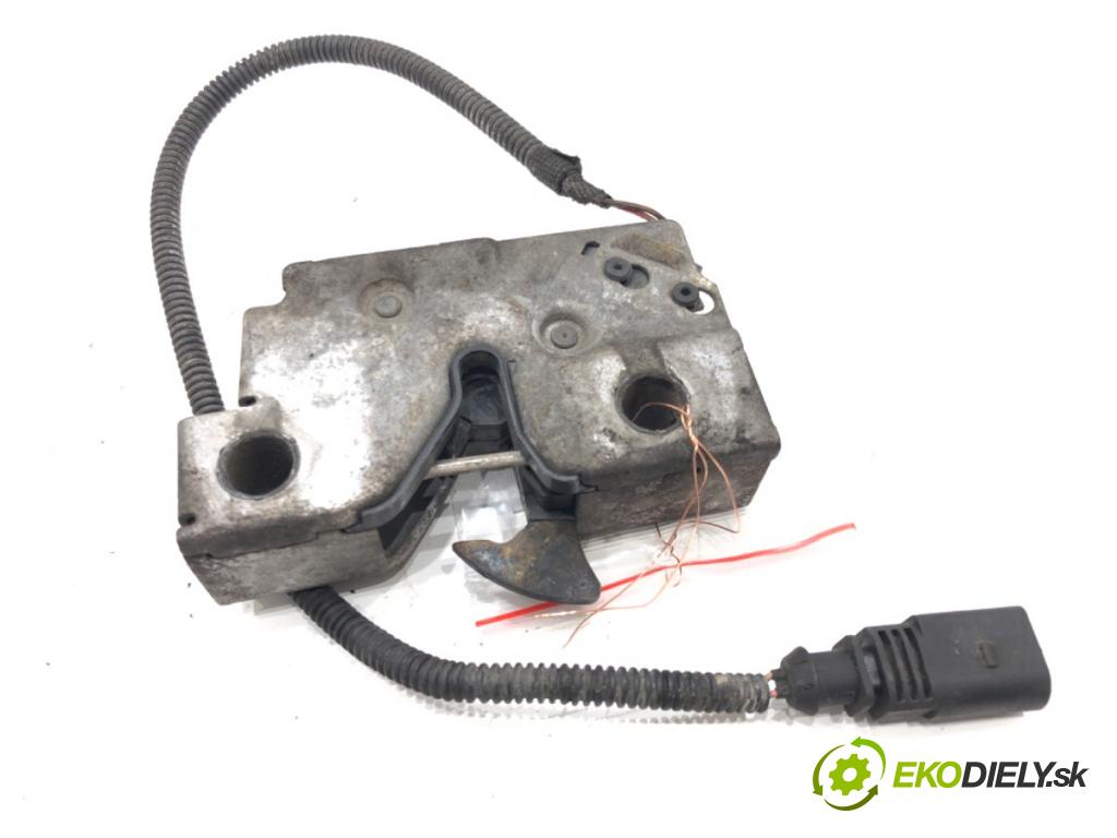 VW GOLF VII (5G1, BQ1, BE1, BE2) 2012 - 2022    1.6 TDI 85 kW [115 KM] olej napędowy 2016 - 2022  zámok kapoty přední část 5G1823509D