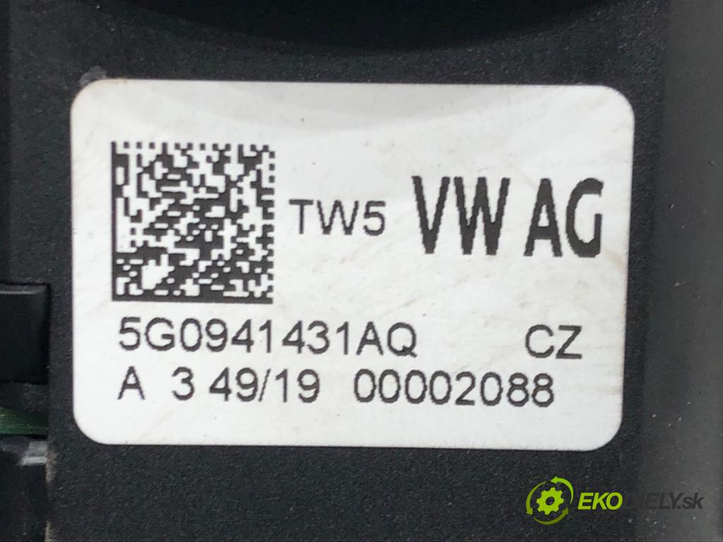 VW GOLF VII (5G1, BQ1, BE1, BE2) 2012 - 2022    1.6 TDI 85 kW [115 KM] olej napędowy 2016 - 2022  spínač světel 5G0941431AQ