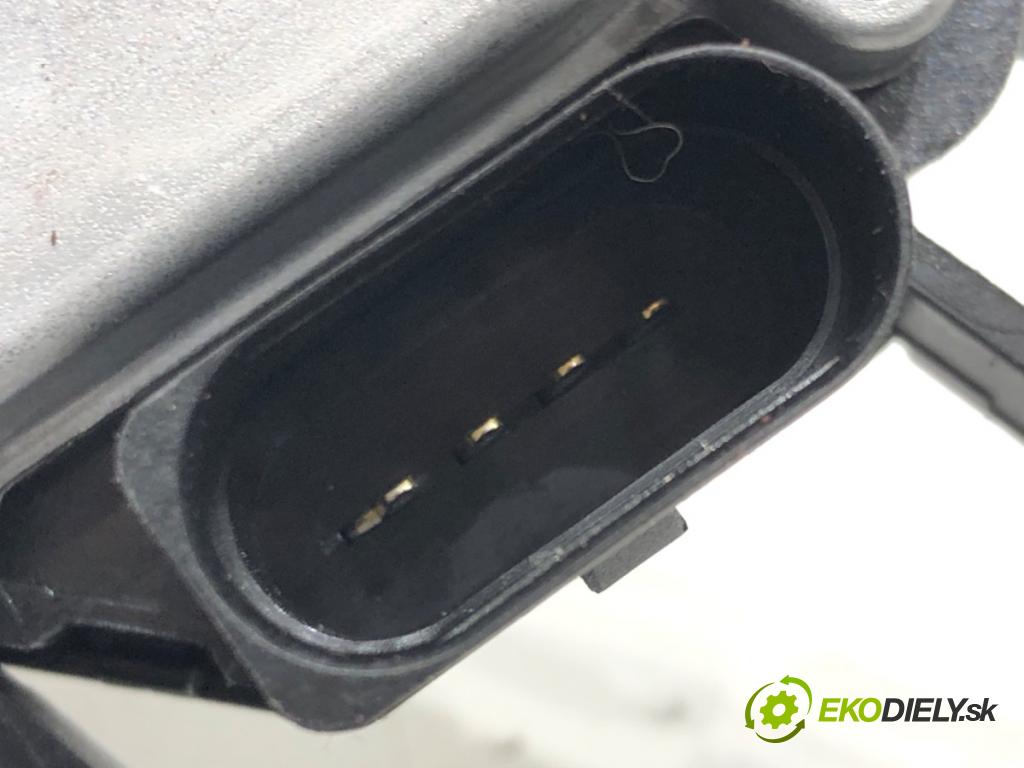 VW GOLF VII (5G1, BQ1, BE1, BE2) 2012 - 2022    1.6 TDI 85 kW [115 KM] olej napędowy 2016 - 2022  motor stěračů zadní část 5G0955711C