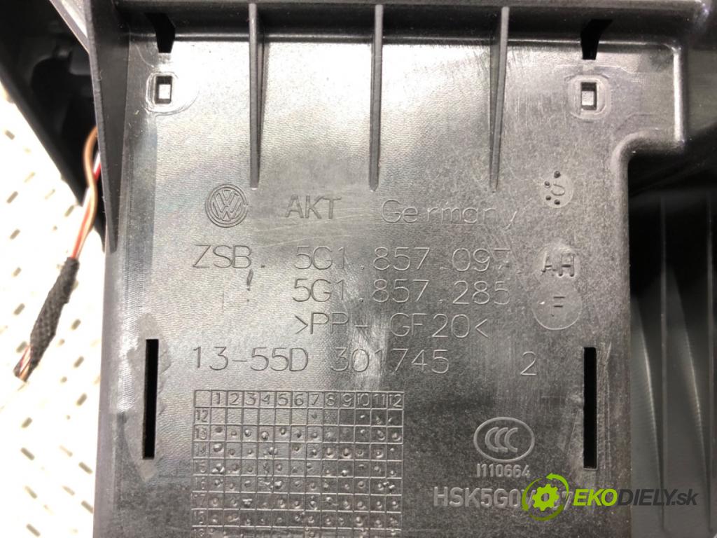 VW GOLF VII (5G1, BQ1, BE1, BE2) 2012 - 2022    1.6 TDI 85 kW [115 KM] olej napędowy 2016 - 2022  Priehradka, kastlík spolujazdca 5G1857097AH (Priehradky, kastlíky)
