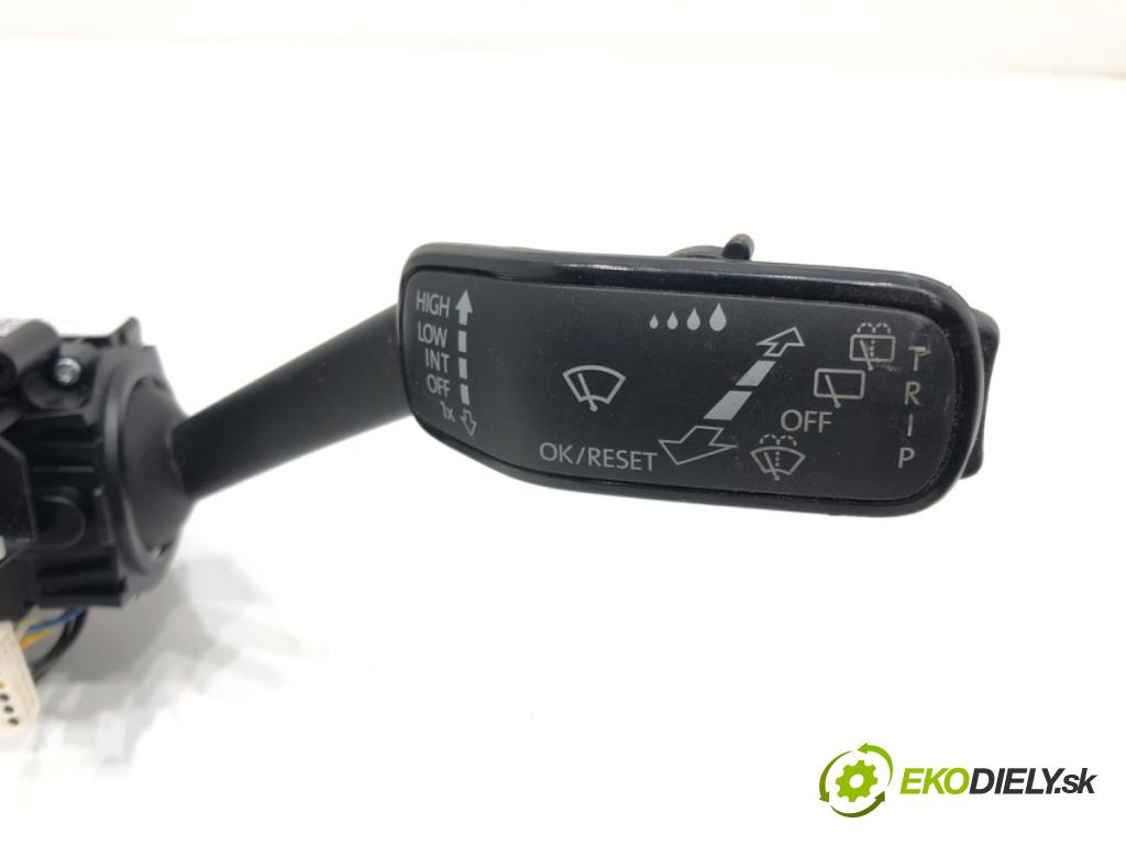 VW GOLF VII (5G1, BQ1, BE1, BE2) 2012 - 2022    1.6 TDI 85 kW [115 KM] olej napędowy 2016 - 2022  Prepínač kombinovaný 5Q1953507A (Prepínače, spínače, tlačidlá a ovládače kúrenia)