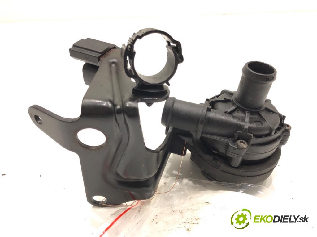 VW GOLF VII (5G1, BQ1, BE1, BE2) 2012 - 2022    1.6 TDI 85 kW [115 KM] olej napędowy 2016 - 2022  DALŠÍ: pumpa vody 2Q0965567A 0392023420 (Vodní pumpy)