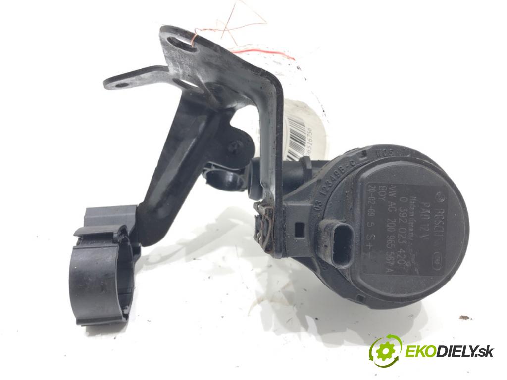 VW GOLF VII (5G1, BQ1, BE1, BE2) 2012 - 2022    1.6 TDI 85 kW [115 KM] olej napędowy 2016 - 2022  DALŠÍ: pumpa vody 2Q0965567A 0392023420 (Vodní pumpy)