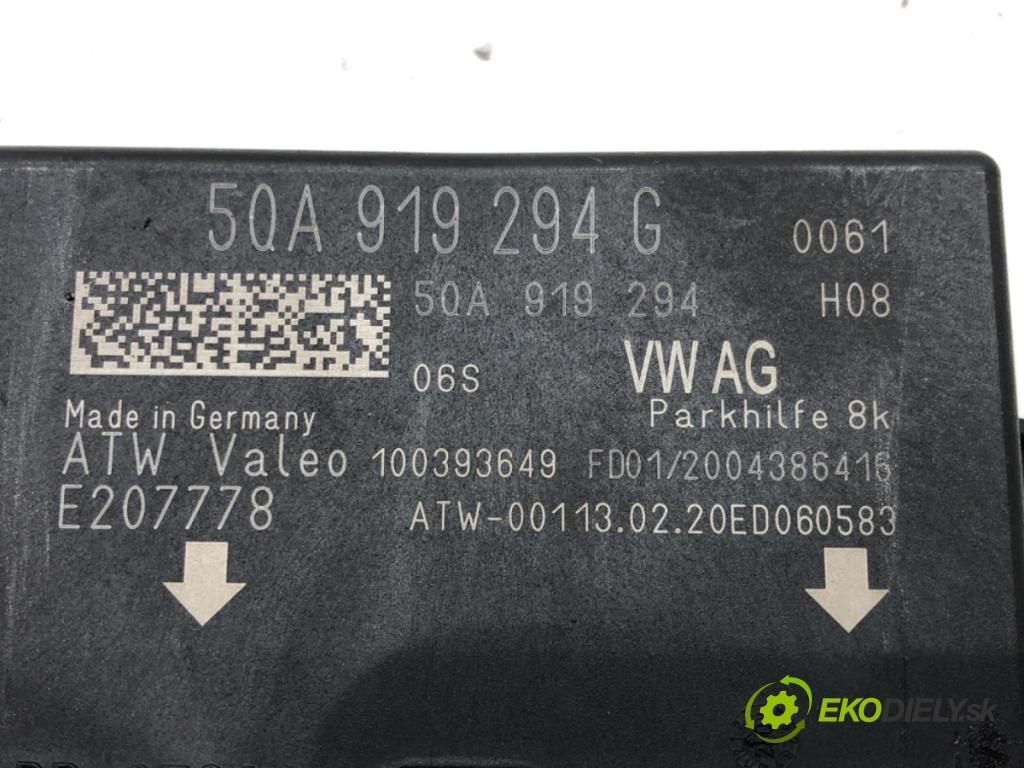 VW GOLF VII (5G1, BQ1, BE1, BE2) 2012 - 2022    1.6 TDI 85 kW [115 KM] olej napędowy 2016 - 2022  Modul PDC 5QA919294G (Ostatné)