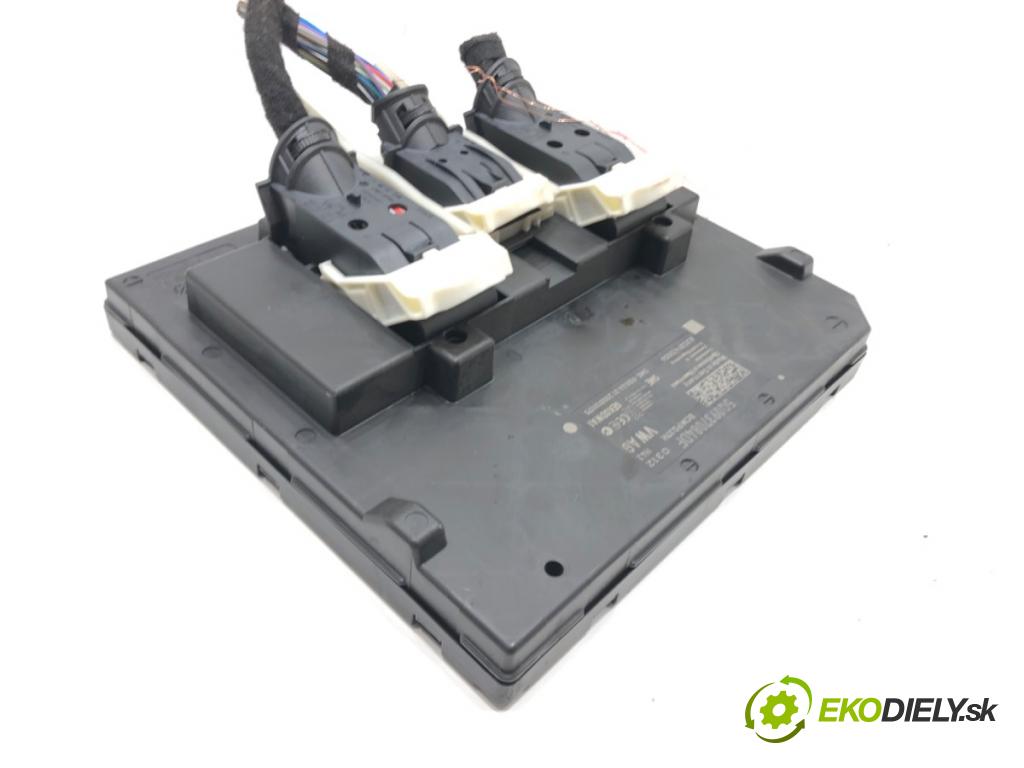 VW GOLF VII (5G1, BQ1, BE1, BE2) 2012 - 2022    1.6 TDI 85 kW [115 KM] olej napędowy 2016 - 2022  Modul BCM 5Q0937084DF (Ostatné)