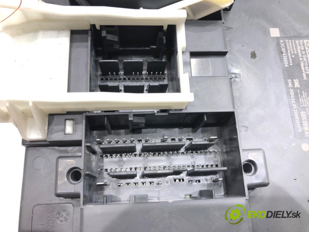 VW GOLF VII (5G1, BQ1, BE1, BE2) 2012 - 2022    1.6 TDI 85 kW [115 KM] olej napędowy 2016 - 2022  Modul BCM 5Q0937084DF (Ostatné)