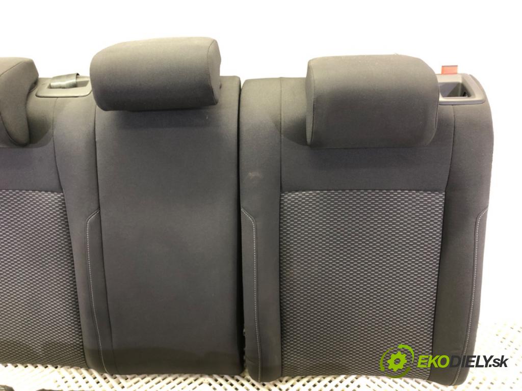 VW GOLF VII (5G1, BQ1, BE1, BE2) 2012 - 2022    1.6 TDI 85 kW [115 KM] olej napędowy 2016 - 2022  Sedadlo druhý rad