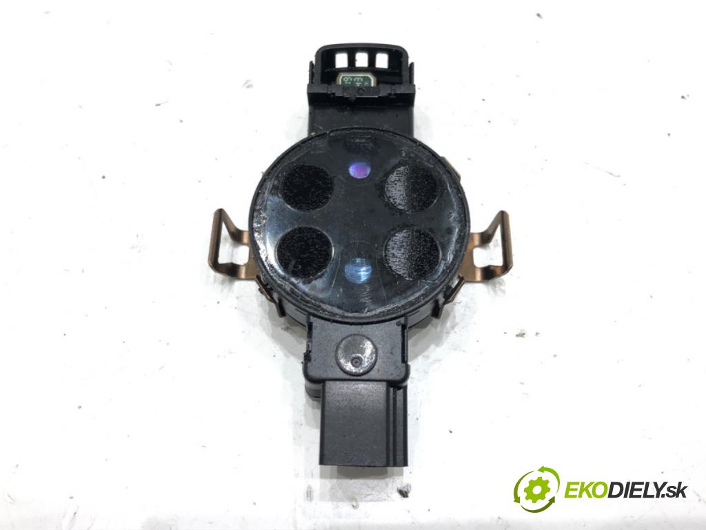 VW GOLF VII (5G1, BQ1, BE1, BE2) 2012 - 2022    1.6 TDI 85 kW [115 KM] olej napędowy 2016 - 2022  Snímač dažďa 5Q0955559C (Snímače dažďa)