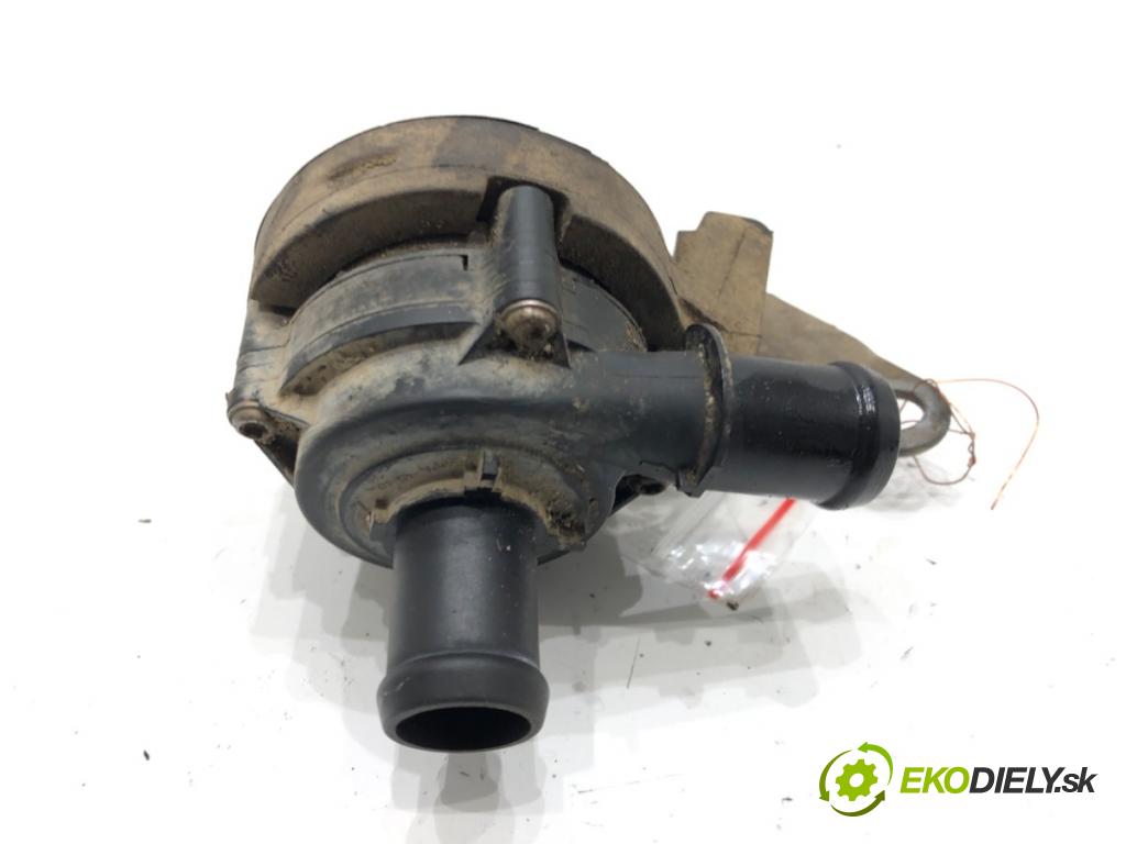 VW GOLF VII (5G1, BQ1, BE1, BE2) 2012 - 2022    1.6 TDI 85 kW [115 KM] olej napędowy 2016 - 2022  DALŠÍ: pumpa vody 5Q0965567J (Vodní pumpy)