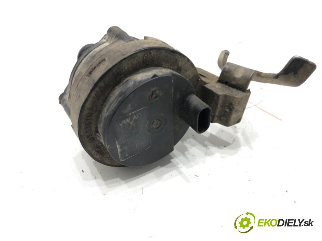 VW GOLF VII (5G1, BQ1, BE1, BE2) 2012 - 2022    1.6 TDI 85 kW [115 KM] olej napędowy 2016 - 2022  DALŠÍ: pumpa vody 5Q0965567J (Vodní pumpy)