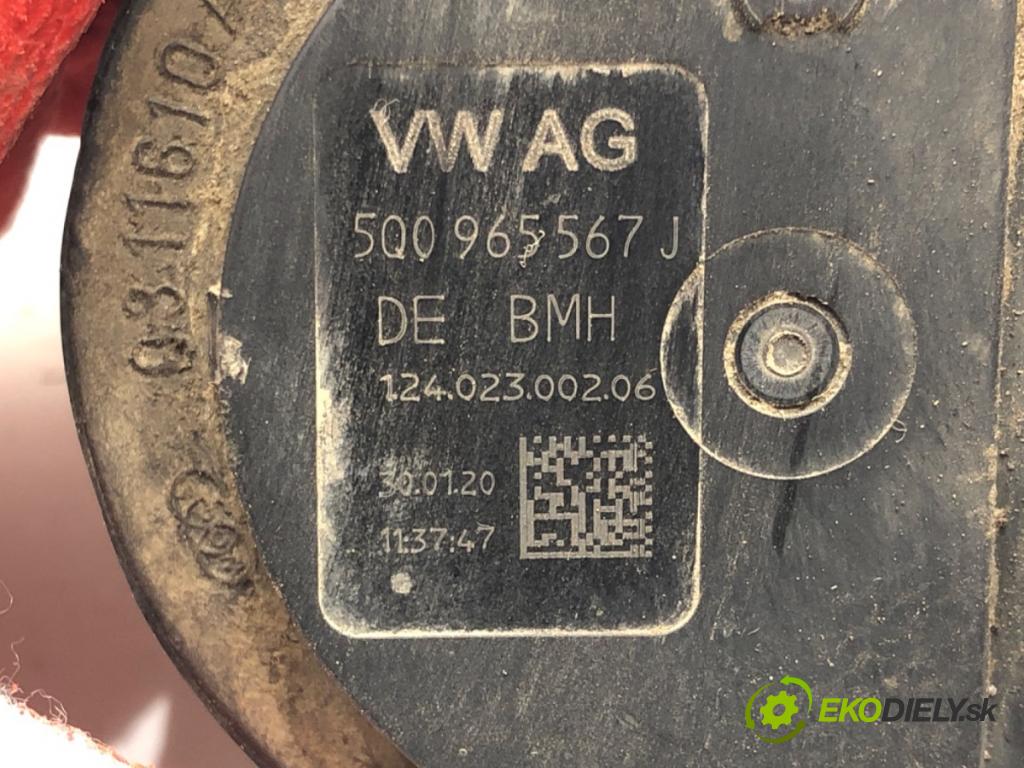 VW GOLF VII (5G1, BQ1, BE1, BE2) 2012 - 2022    1.6 TDI 85 kW [115 KM] olej napędowy 2016 - 2022  DALŠÍ: pumpa vody 5Q0965567J (Vodní pumpy)