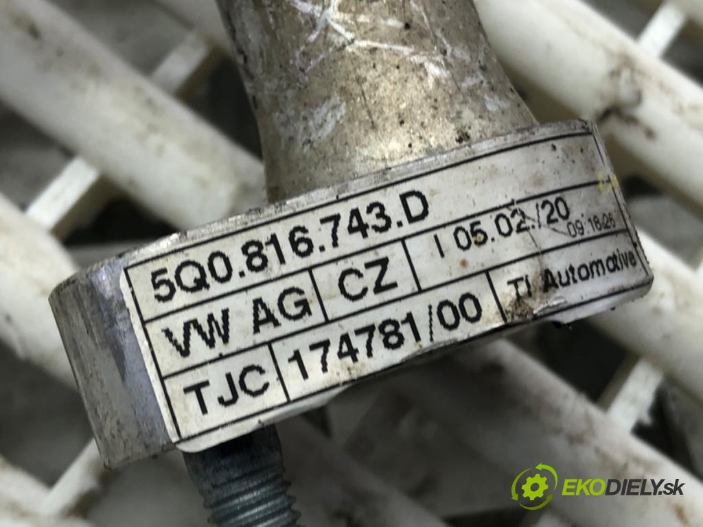 VW GOLF VII (5G1, BQ1, BE1, BE2) 2012 - 2022    1.6 TDI 85 kW [115 KM] olej napędowy 2016 - 2022  rúrka klimatizácie 5Q0816743D (Rúrky klimatizácie)