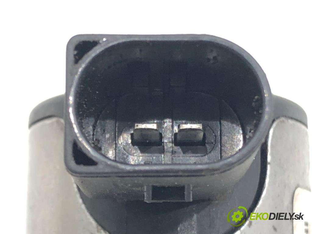 VW GOLF VII (5G1, BQ1, BE1, BE2) 2012 - 2022    1.6 TDI 85 kW [115 KM] olej napędowy 2016 - 2022  Regulátor tlaku paliva 04L130764B (Ostatné)