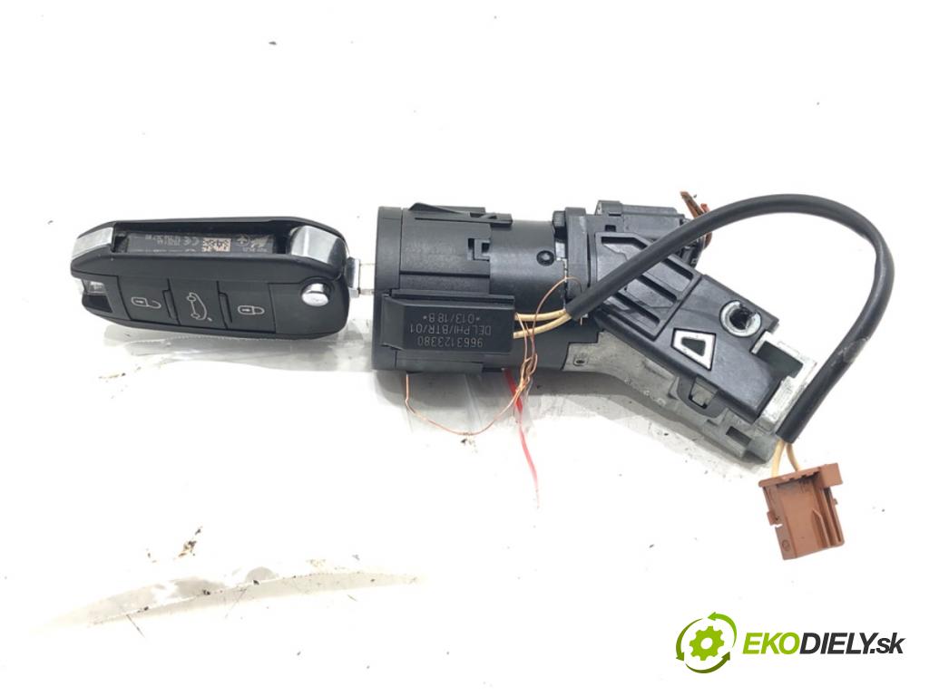 CITROEN C4 CACTUS 2014 - 2022    1.2 THP 110 81 kW [110 KM] benzyna 2014 - 2022  spinačka 9673257480 (Spínacie skrinky a kľúče)