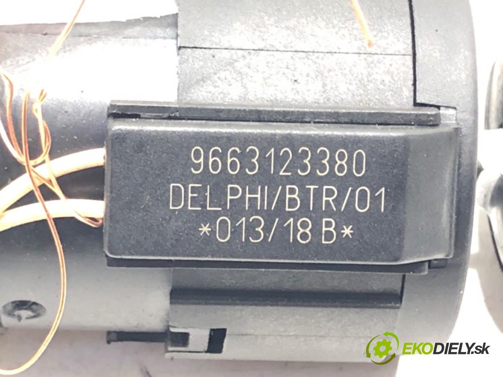 CITROEN C4 CACTUS 2014 - 2022    1.2 THP 110 81 kW [110 KM] benzyna 2014 - 2022  spinačka 9673257480 (Spínacie skrinky a kľúče)