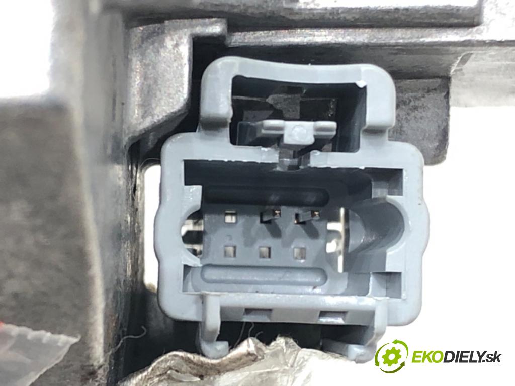 RENAULT LAGUNA III Grandtour (KT0/1) 2007 - 2015    2.0 dCi GT (KT11, KT1E, KT1N) 131 kW [178 KM] olej napędowy 2008 - 2015  zpětné zrcátko vnitřní 963210021 (Světla vnitřní)