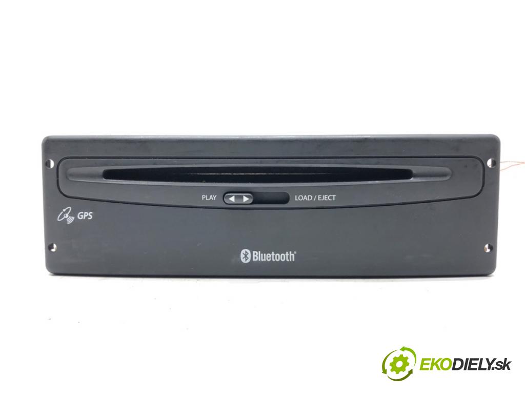 RENAULT LAGUNA III Grandtour (KT0/1) 2007 - 2015    2.0 dCi GT (KT11, KT1E, KT1N) 131 kW [178 KM] olej napędowy 2008 - 2015  čítač navigácie 259150003R (Ostatné)