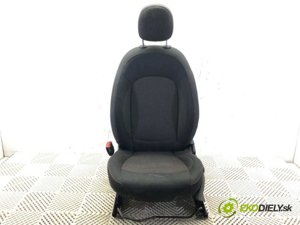 MINI MINI COUNTRYMAN (F60) 2016 - 2022    Cooper 100 kW [136 KM] benzyna 2016 - 2022  Sedadlo ľavy predný 