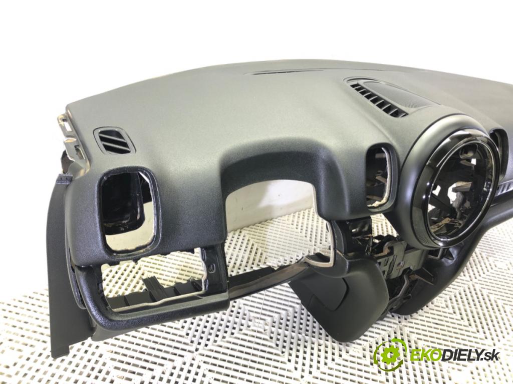 MINI MINI COUNTRYMAN (F60) 2016 - 2022    Cooper 100 kW [136 KM] benzyna 2016 - 2022  Palubná doska  (Palubné dosky)