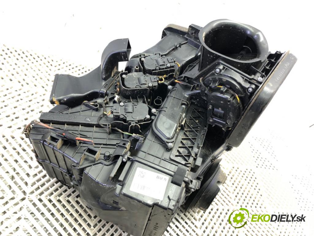 MINI MINI COUNTRYMAN (F60) 2016 - 2022    Cooper 100 kW [136 KM] benzyna 2016 - 2022  topné těleso radiátor topení komplet KOMBAJN 9383117 (Radiátory topení)