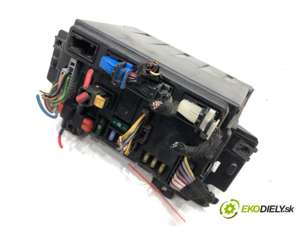 FIAT PANDA (169_) 2003 - 2022    1.1 (169.AXA1A) 40 kW [54 KM] benzyna 2003 - 2022  modul BSI 51740049 (Pojistkové skříňky)