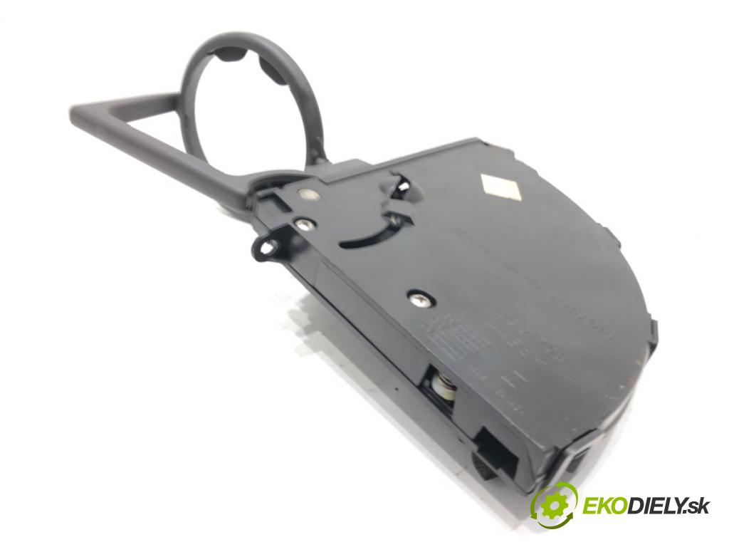 SAAB 9-5 (YS3E) 1997 - 2009    2.0 t 110 kW [150 KM] benzyna 1997 - 2009  Držiak na nápoje 5618018 (Úchyty, držiaky na nápoje)