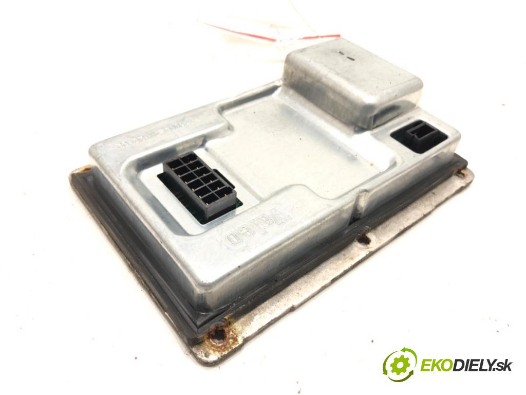 SAAB 9-5 (YS3E) 1997 - 2009    2.0 t 110 kW [150 KM] benzyna 1997 - 2009  Menič XENON 73010137M (Riadiace jednotky xenónu)