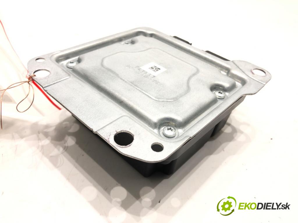 FORD MONDEO V sedan (CD) 2012 - 2022    2.0 Hybrid 103 kW [140 KM] Hybryda silnik benzynowy / elektryczny 2014 - 2022  senzor airbag DS7T-14B321-BB (Snímače)