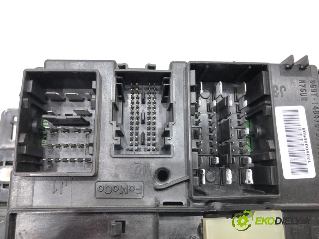 FORD MONDEO V sedan (CD) 2012 - 2022    2.0 Hybrid 103 kW [140 KM] Hybryda silnik benzynowy / elektryczny 2014 - 2022  skříňka poistková DG9T-15604-CL (Pojistkové skříňky)