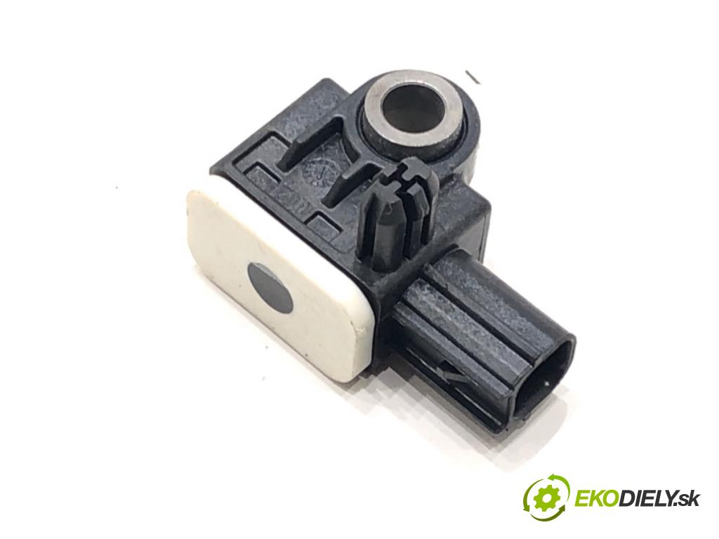 FORD MONDEO V sedan (CD) 2012 - 2022    2.0 Hybrid 103 kW [140 KM] Hybryda silnik benzynowy / elektryczny 2014 - 2022  Snímač nárazu CM5T-14B006-AA (Snímače nárazu)