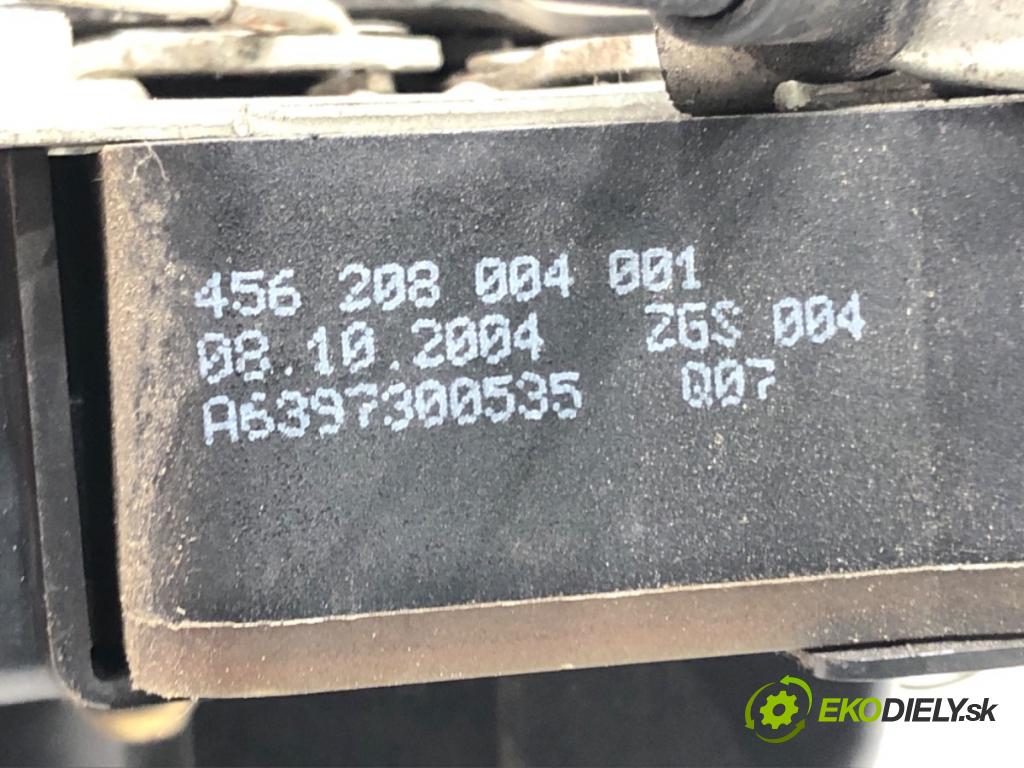 MERCEDES-BENZ VITO Autobus (W639) 2003 - 2022    111 CDI (639.701, 639.703, 639.705) 80 kW [109 KM] olej napędowy 2003 - 2022  zámok dveře pravý zadní část A6397300535