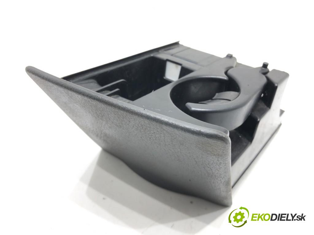 MERCEDES-BENZ VITO Autobus (W639) 2003 - 2022    111 CDI (639.701, 639.703, 639.705) 80 kW [109 KM] olej napędowy 2003 - 2022  Držiak na nápoje  (Úchyty, držiaky na nápoje)