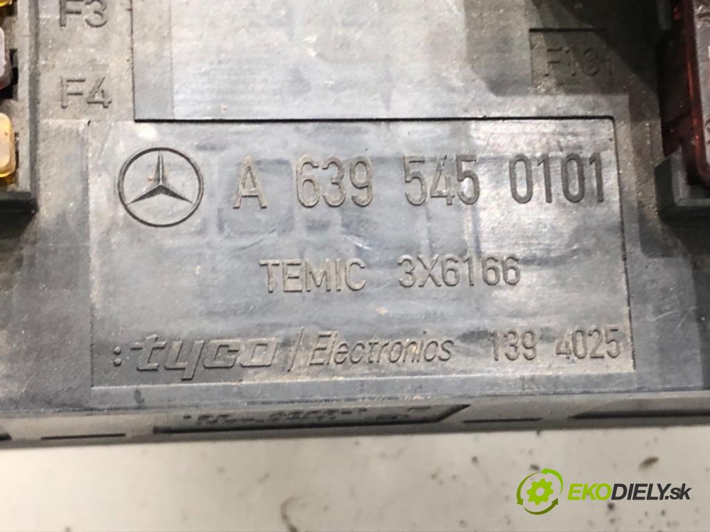 MERCEDES-BENZ VITO Autobus (W639) 2003 - 2022    111 CDI (639.701, 639.703, 639.705) 80 kW [109 KM] olej napędowy 2003 - 2022  skříňka poistková A6395450101 (Pojistkové skříňky)