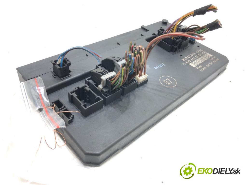 MERCEDES-BENZ VITO Autobus (W639) 2003 - 2022    111 CDI (639.701, 639.703, 639.705) 80 kW [109 KM] olej napędowy 2003 - 2022  modul BSI 6395450201 (Pojistkové skříňky)